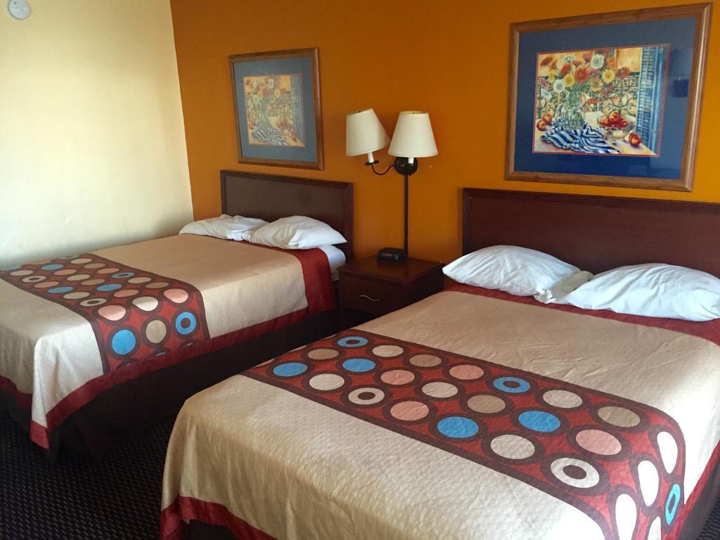 Budget Inn Wildwood Room photo